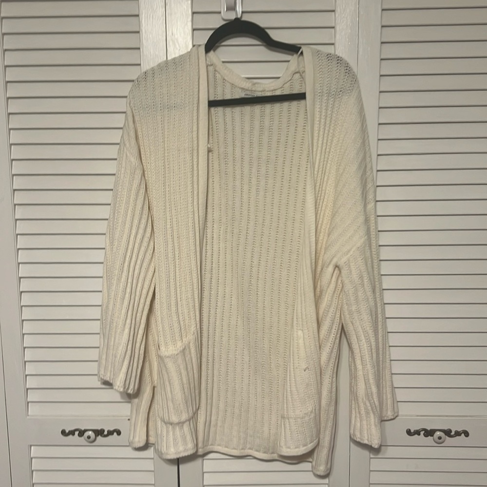 NWOT AMERICAN‎ EAGLE BELL SLEEVE CARDIGAN